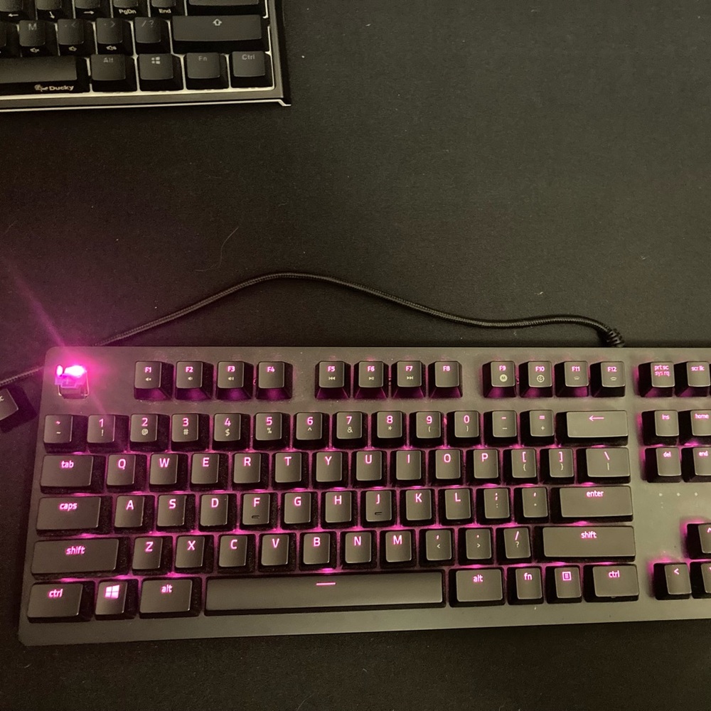 Razer Huntsman keyboard purple clicky switches